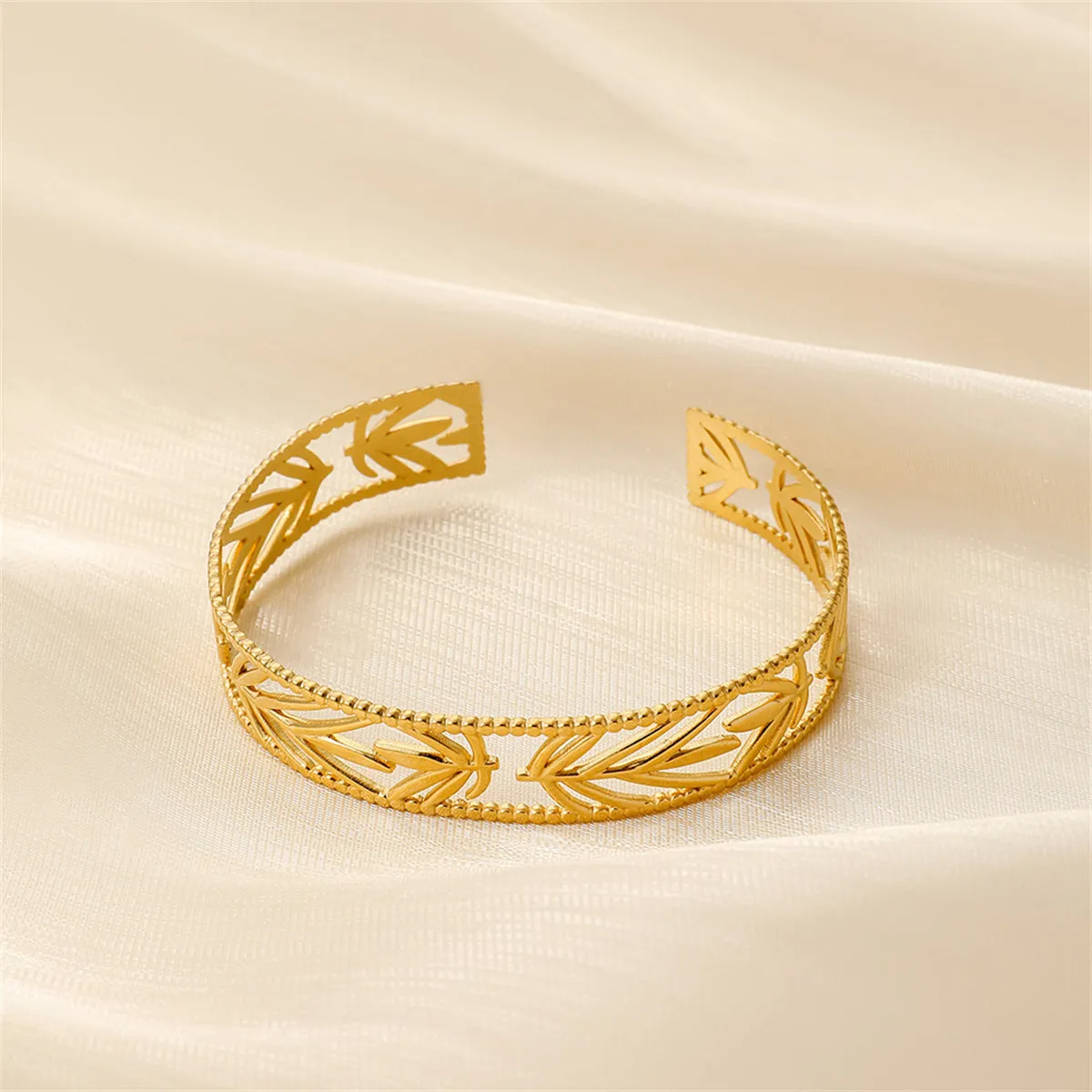 18K Gold-Plated Botanical Cuff