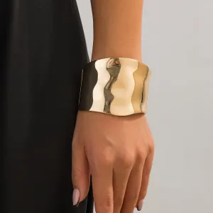 18K Gold-Plated Bright Curved Surface Bangle