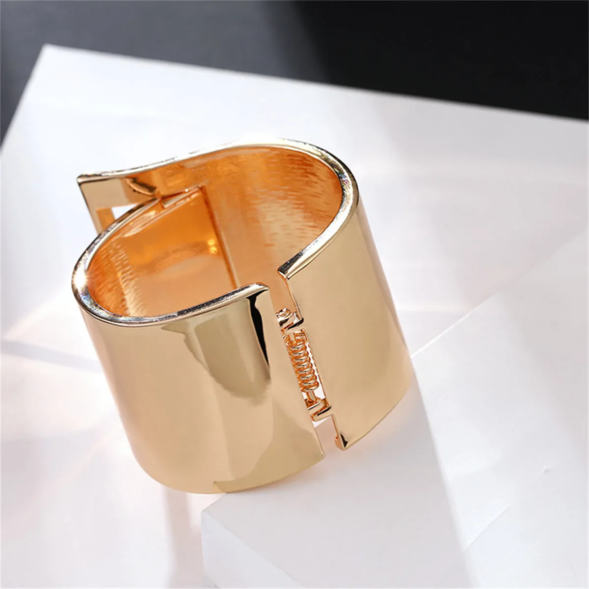 18K Gold-Plated Buckle Wide-Brim Bangle