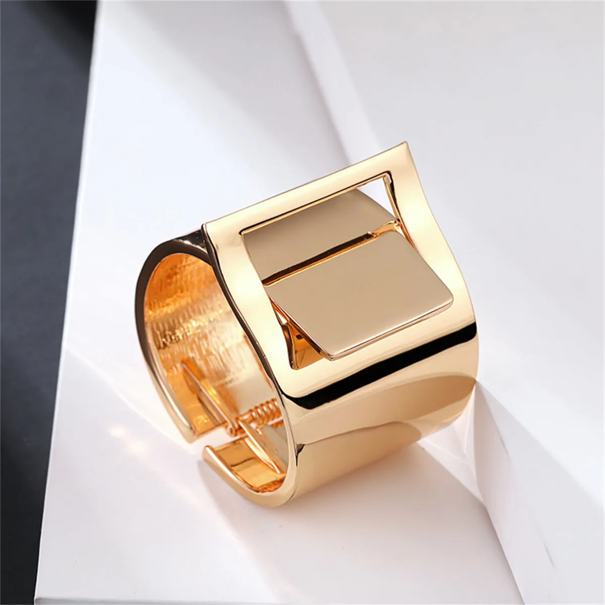 18K Gold-Plated Buckle Wide-Brim Bangle