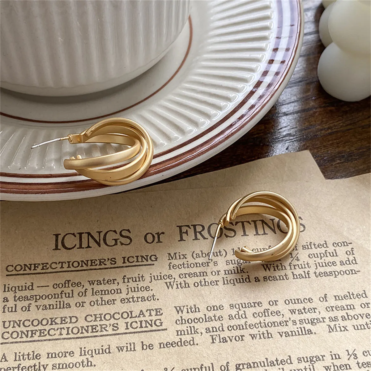 18K Gold-Plated Curved Hoop Earrings