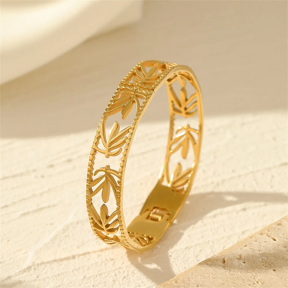 18K Gold-Plated Maple Leaf Openwork Hinge Bangle