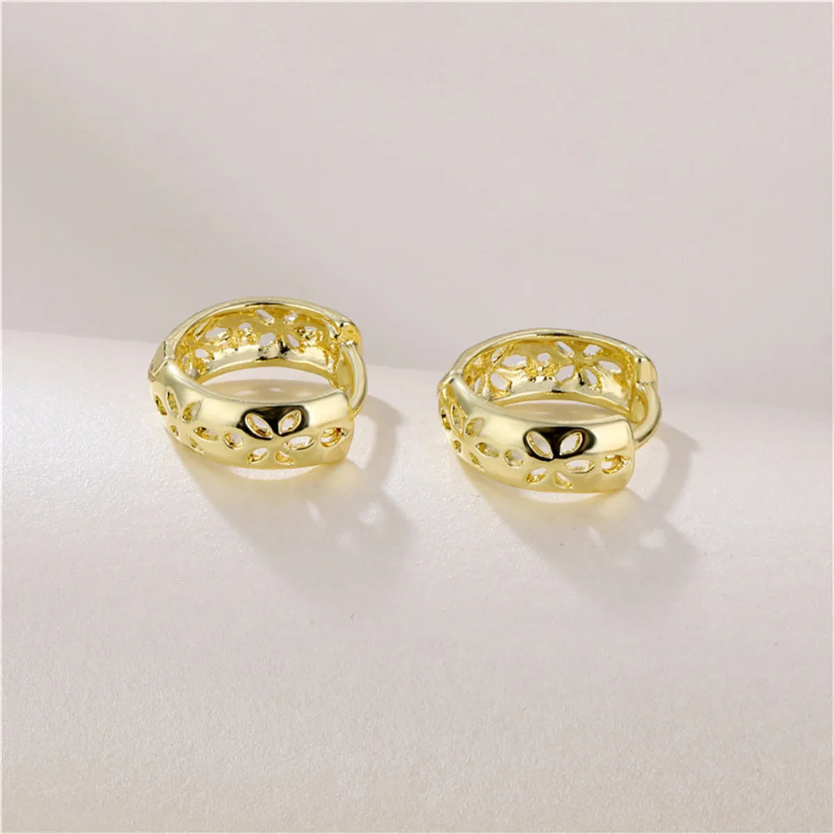 18K Gold-Plated Openwork Flower Huggie Earrings
