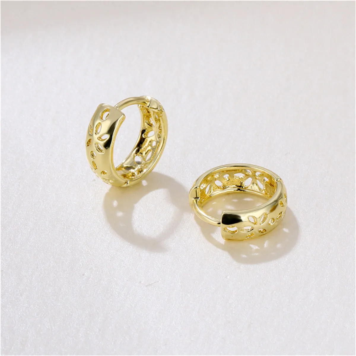 18K Gold-Plated Openwork Flower Huggie Earrings