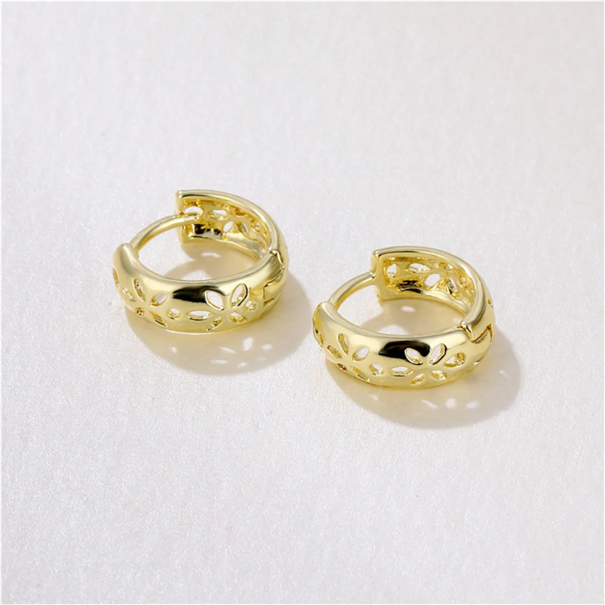 18K Gold-Plated Openwork Flower Huggie Earrings