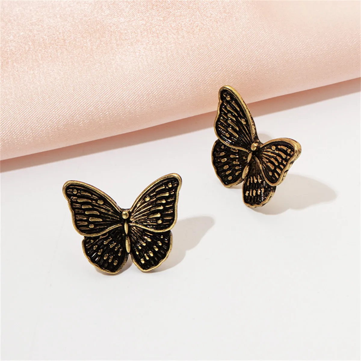 18K Gold-Plated Oxidized Butterfly Stud Earring