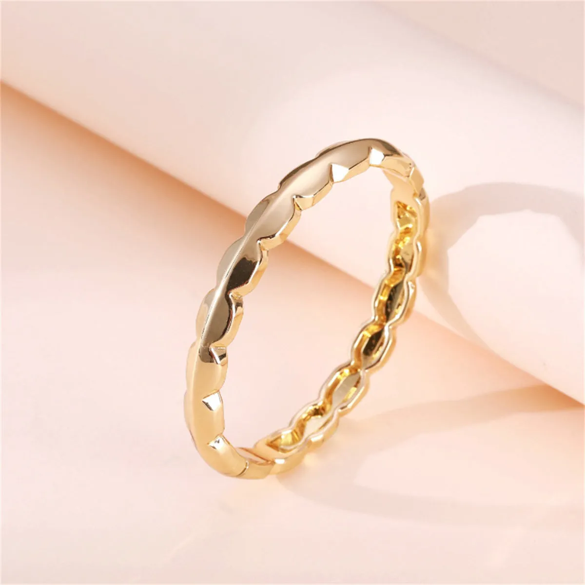 18K Gold-Plated Scalloped Hinge Bangle