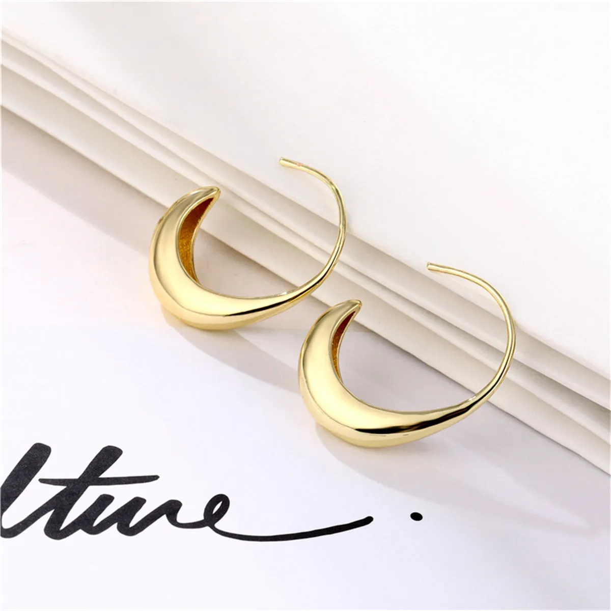 18K Gold-Plated Thin-Thick Hoop Earrings