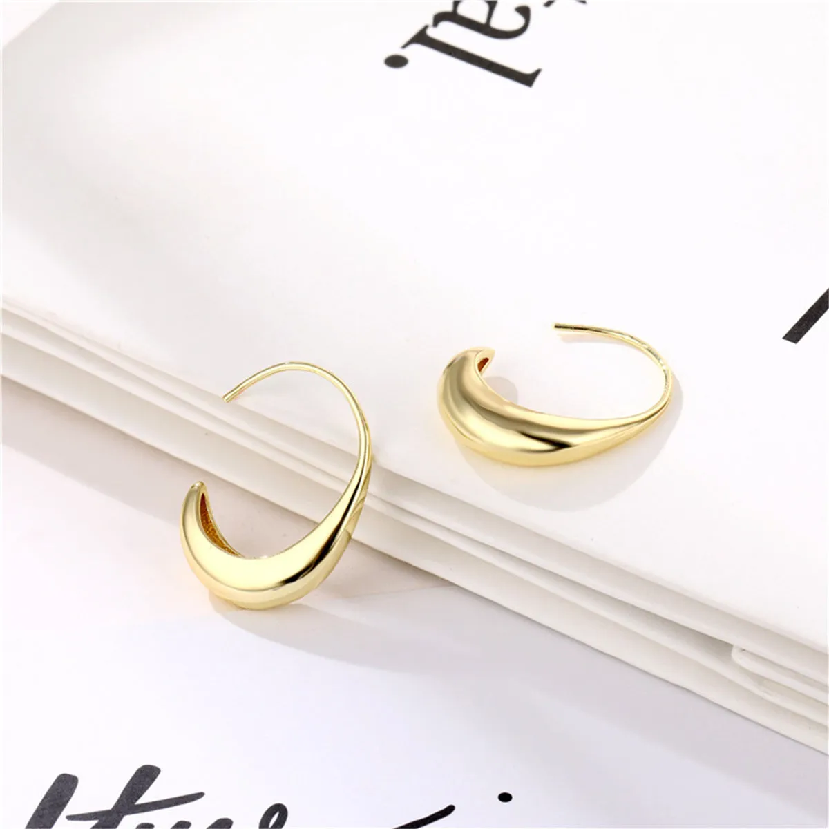 18K Gold-Plated Thin-Thick Hoop Earrings