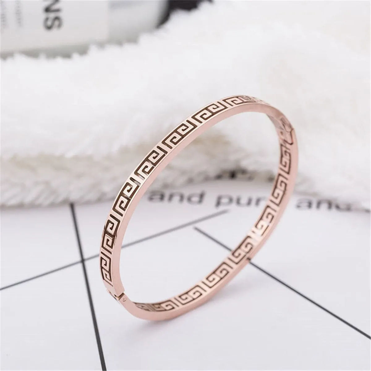18K Rose Gold-Plated Great Wall Bangle