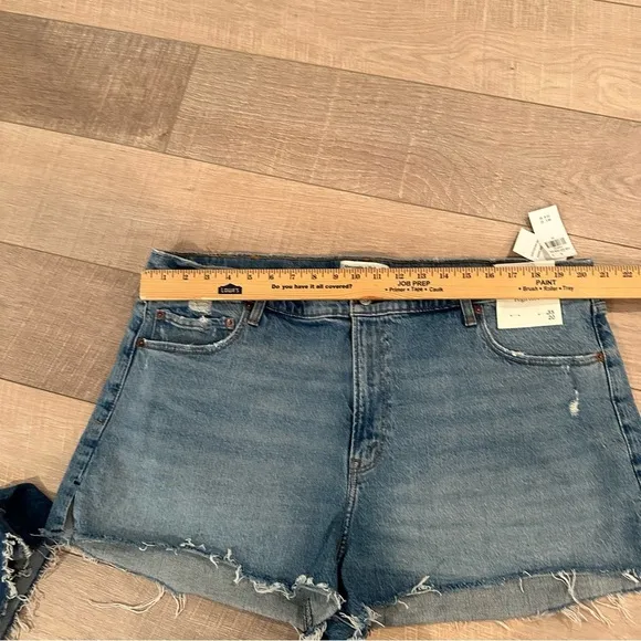 ABERCROMBIE AND FITCH WOMENS 4” DENIM MOM SHORTS NWT CURVE LOVE 35/20