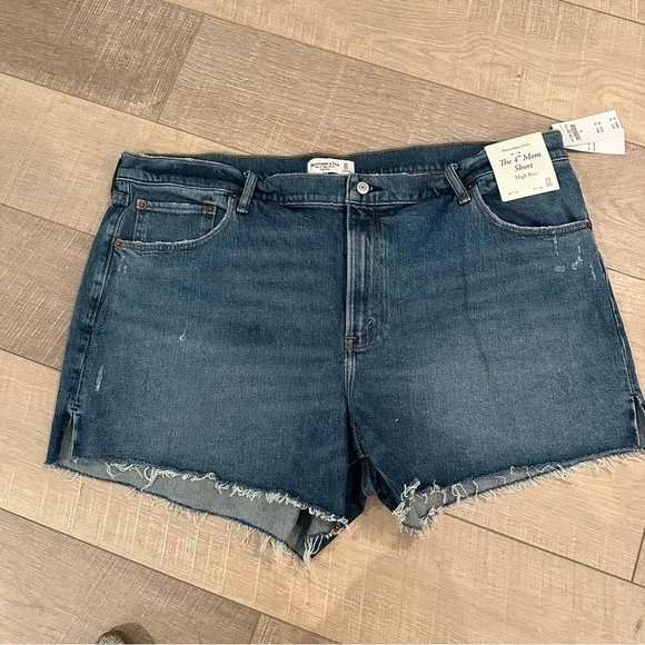 ABERCROMBIE AND FITCH WOMENS 4” DENIM MOM SHORTS NWT CURVE LOVE 35/20