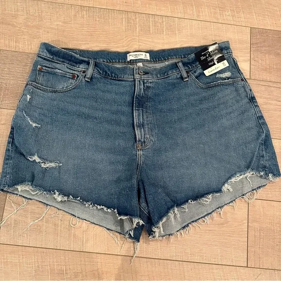 ABERCROMBIE AND FITCH WOMENS 4” DENIM MOM SHORTS NWT CURVE LOVE 35/20