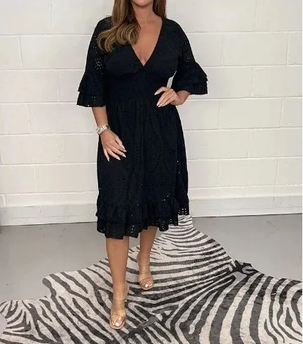 Abigaíl® | Elegant Lace Dress For Stylish Occasions
