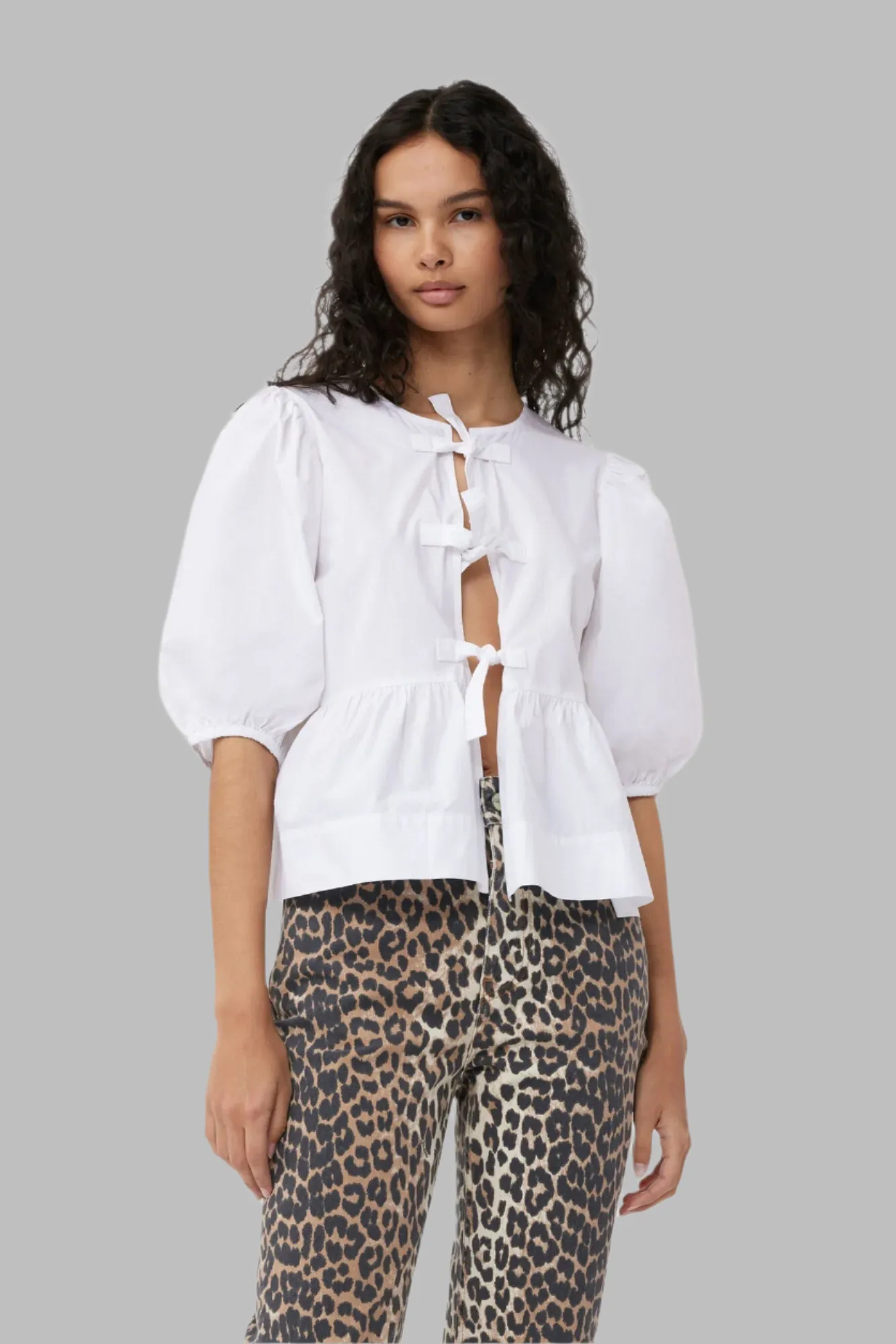 Amira– Trendy Women's Blouse