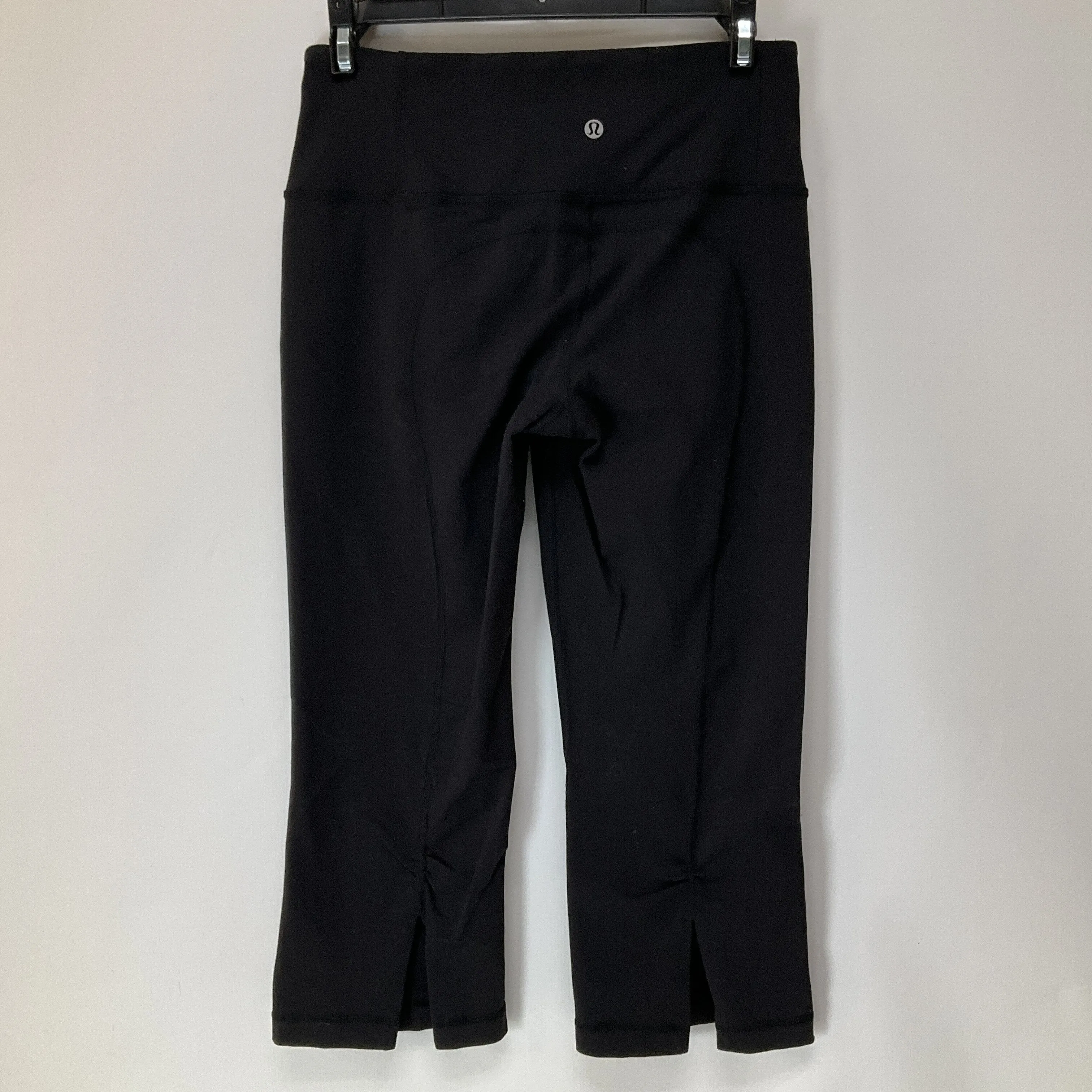 Athletic Leggings Capris By Lululemon  Size: 8