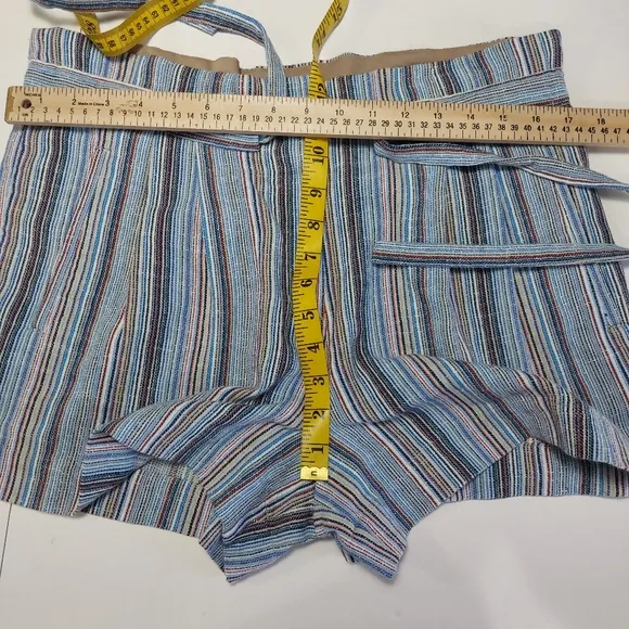 BCBG MAXAZRIA Striped Women's Shorts - Blue and Tan Size Medium