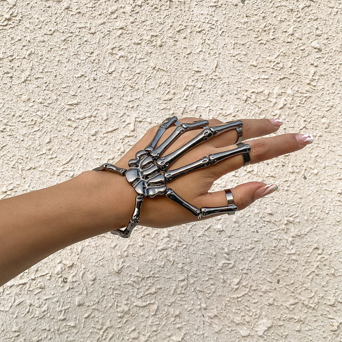 Black Corpse Hand Five-Finger Ring Stretch Bracelet