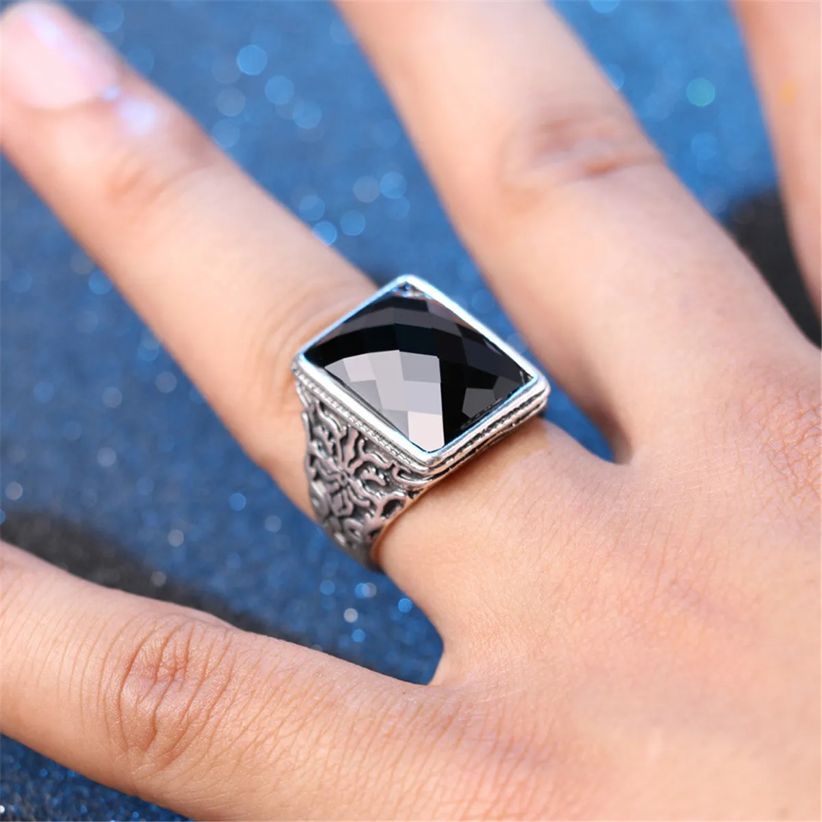 Black Rectangle Band Ring