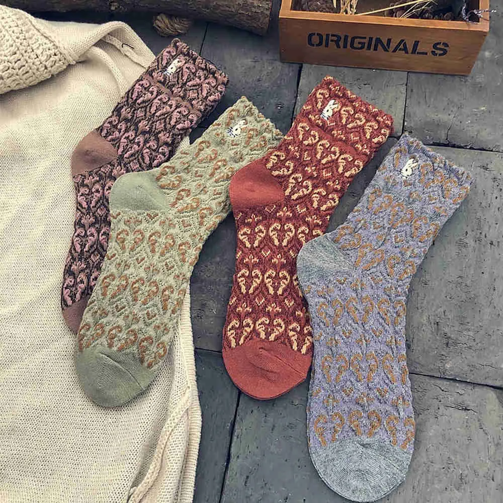 Bump Dark Jacquard Socks