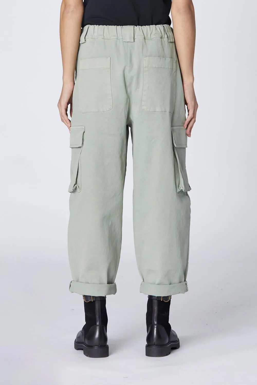 Carrot fit cargo pants