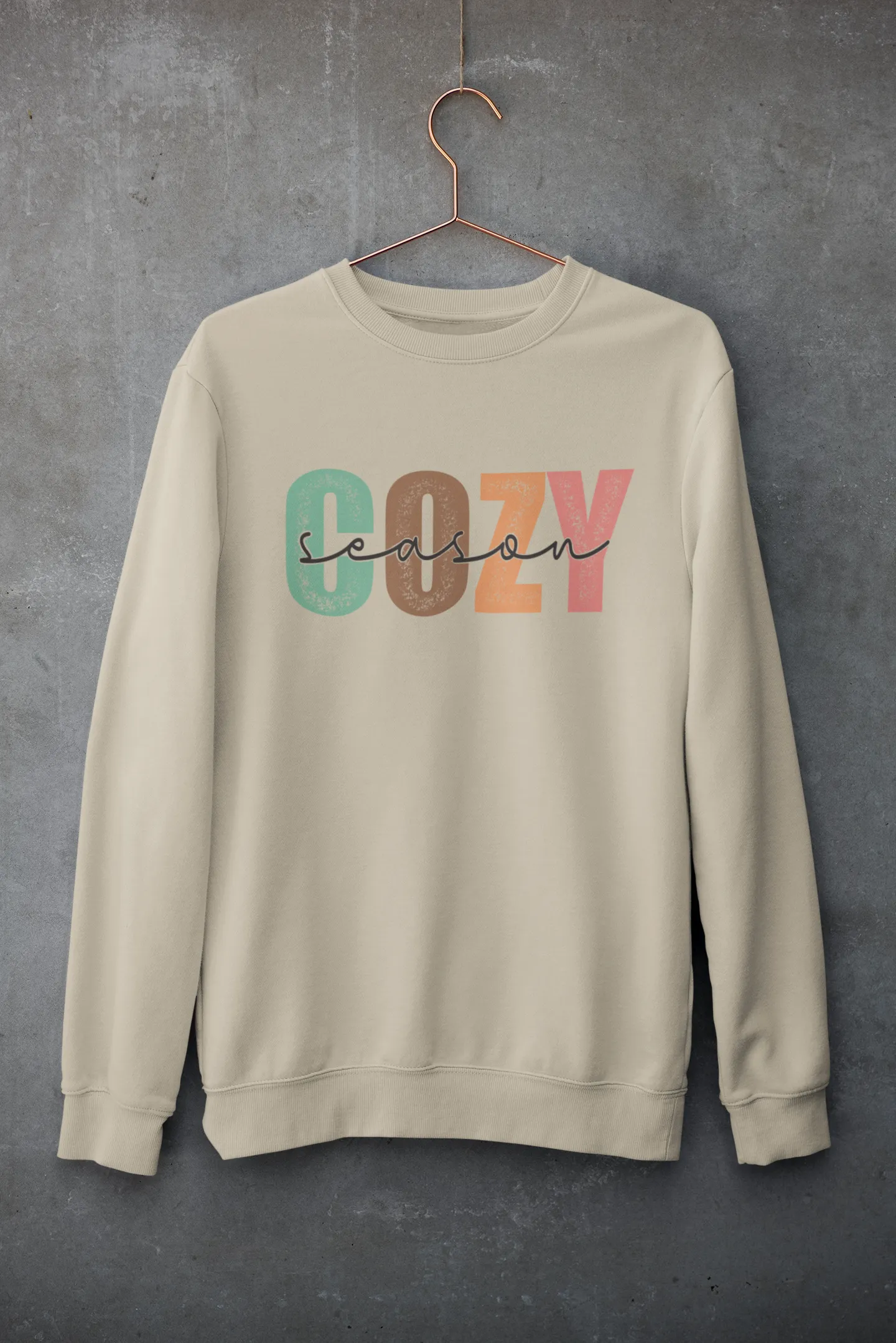 COZY SEASON CREWNECK SWEATSHIRT