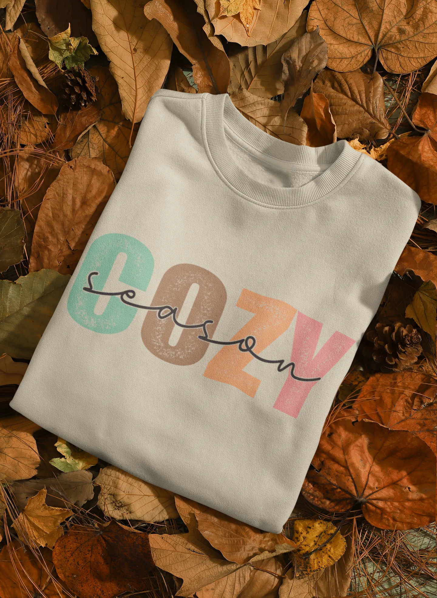 COZY SEASON CREWNECK SWEATSHIRT