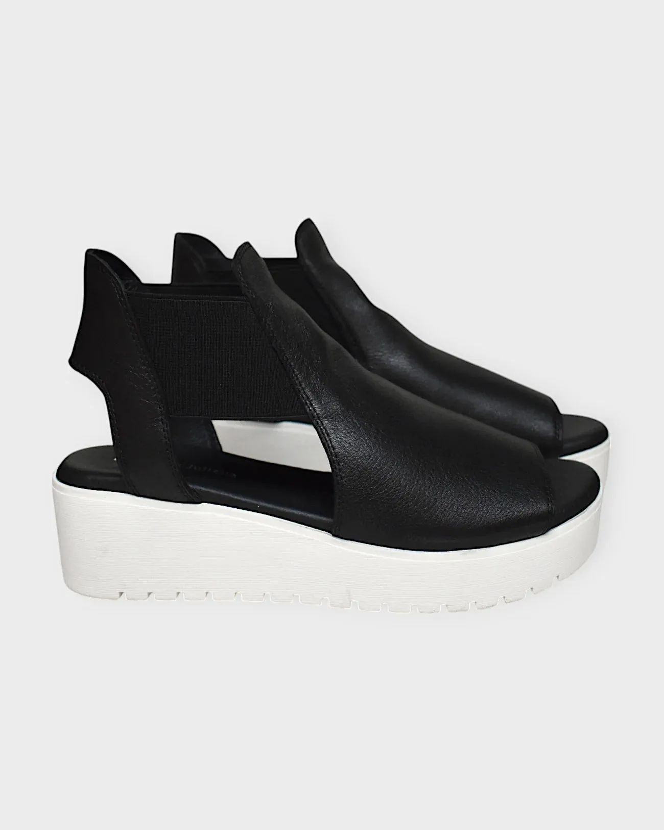 DJANGO & JULIETTE- WOMEN'S OZIE DRESS SANDAL