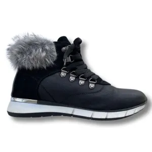 Lapierce Women's All-Weather Hiker Bootie Size 39