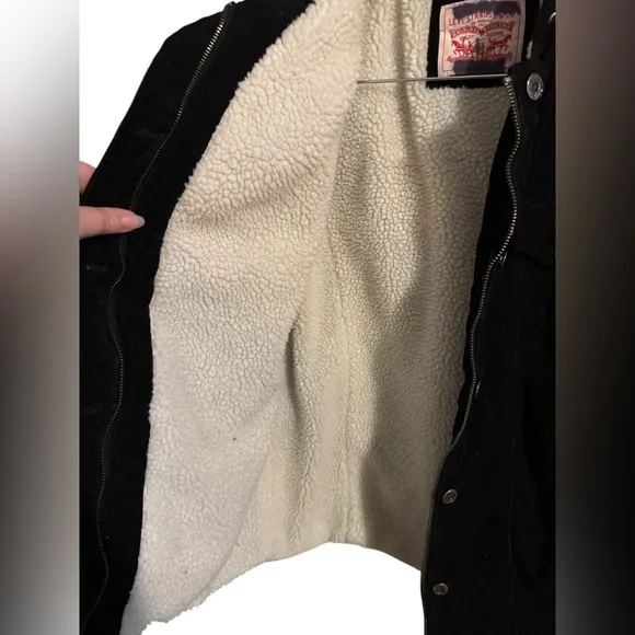 Levi's Women's The Mia Corduroy Oversized Hooded Sherpa Trucker Jacket sz Medium
