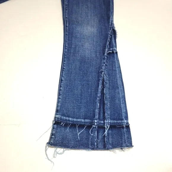 Liverpool Women's Raw Hem Cropped Flare  Denim Jeans Side Detail Size 6