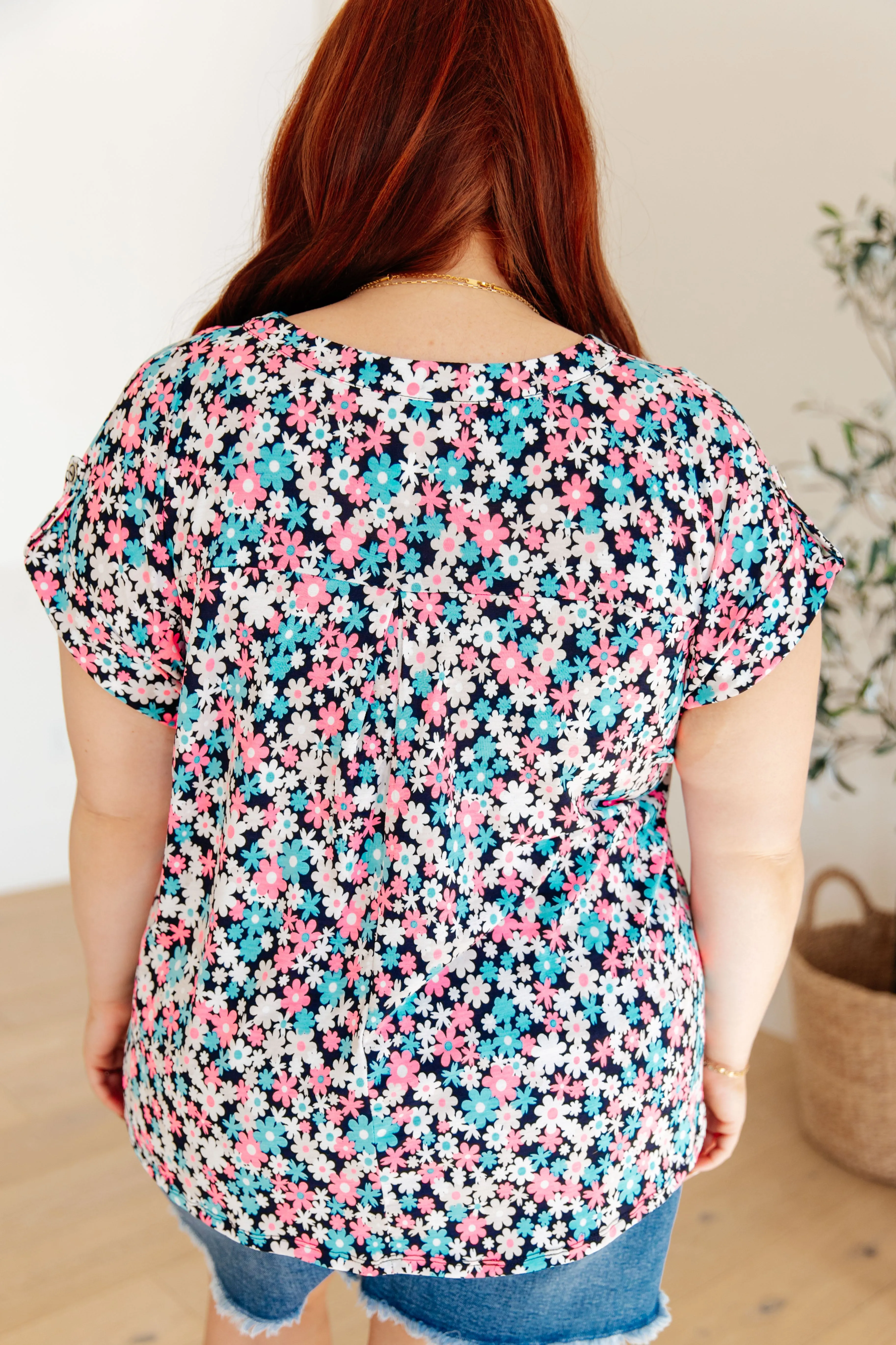 Lizzy Cap Sleeve Top in Navy & Hot Pink Floral