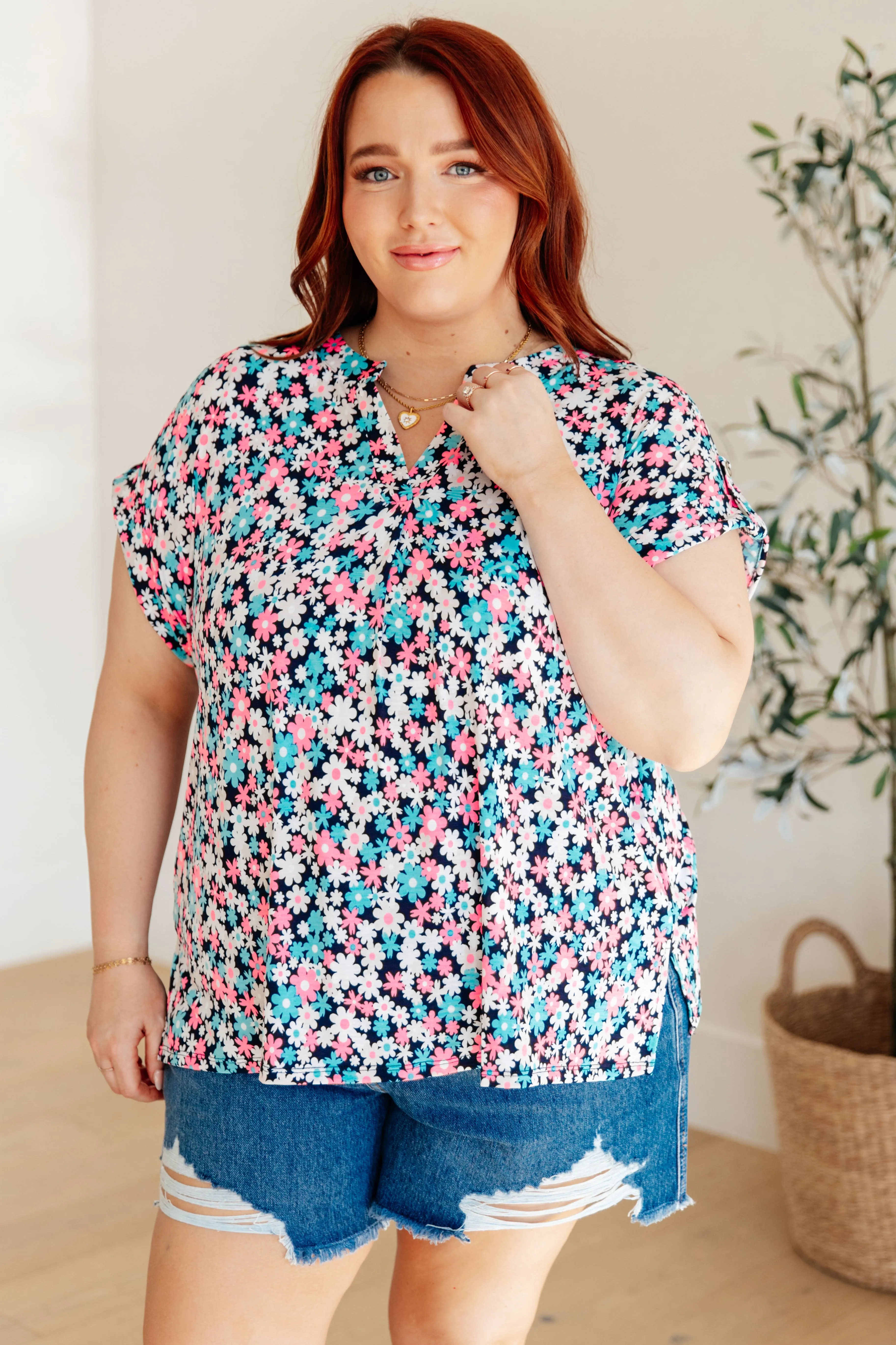 Lizzy Cap Sleeve Top in Navy & Hot Pink Floral