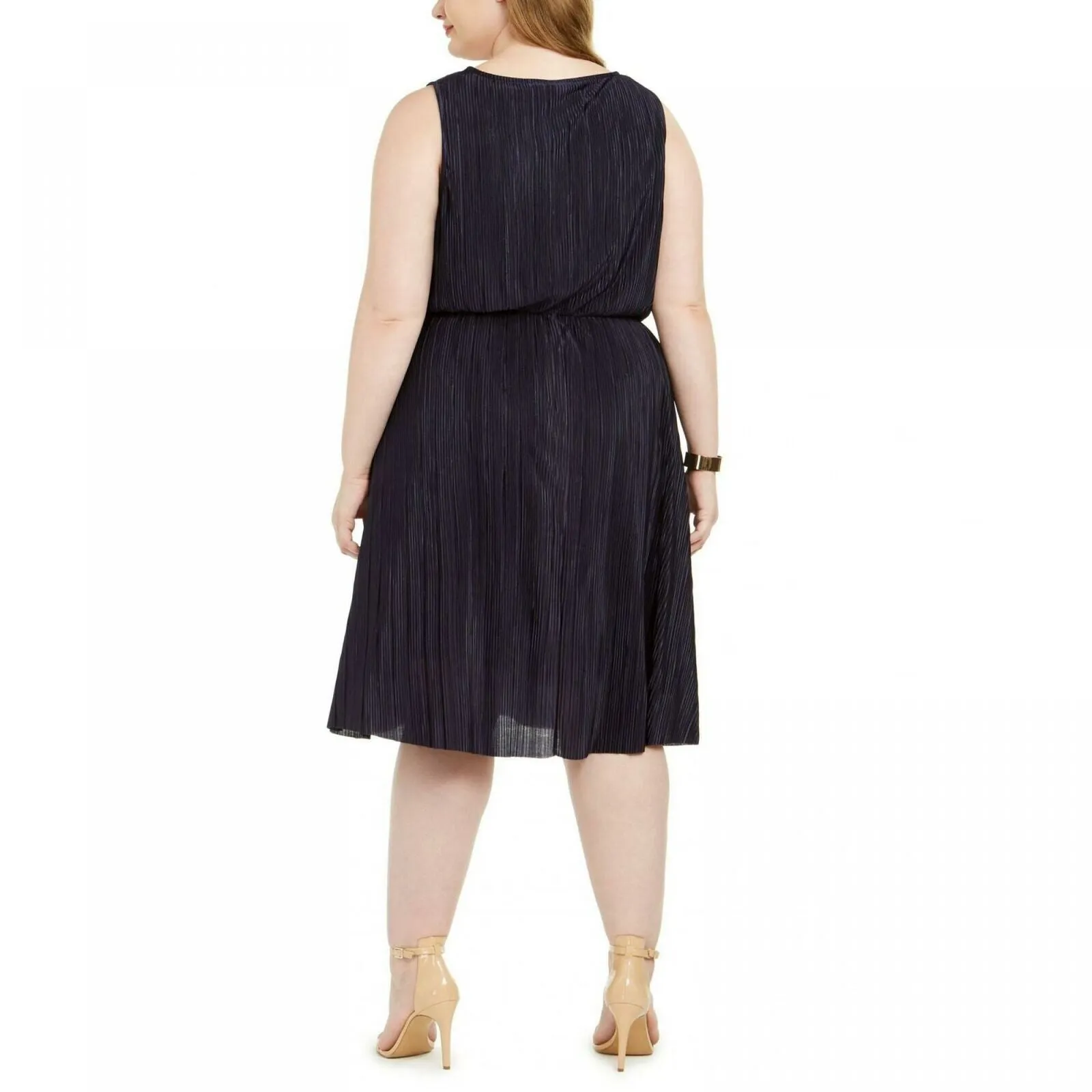 Love Squared Women's Plus Size Trendy Pleated Surplice Dress
