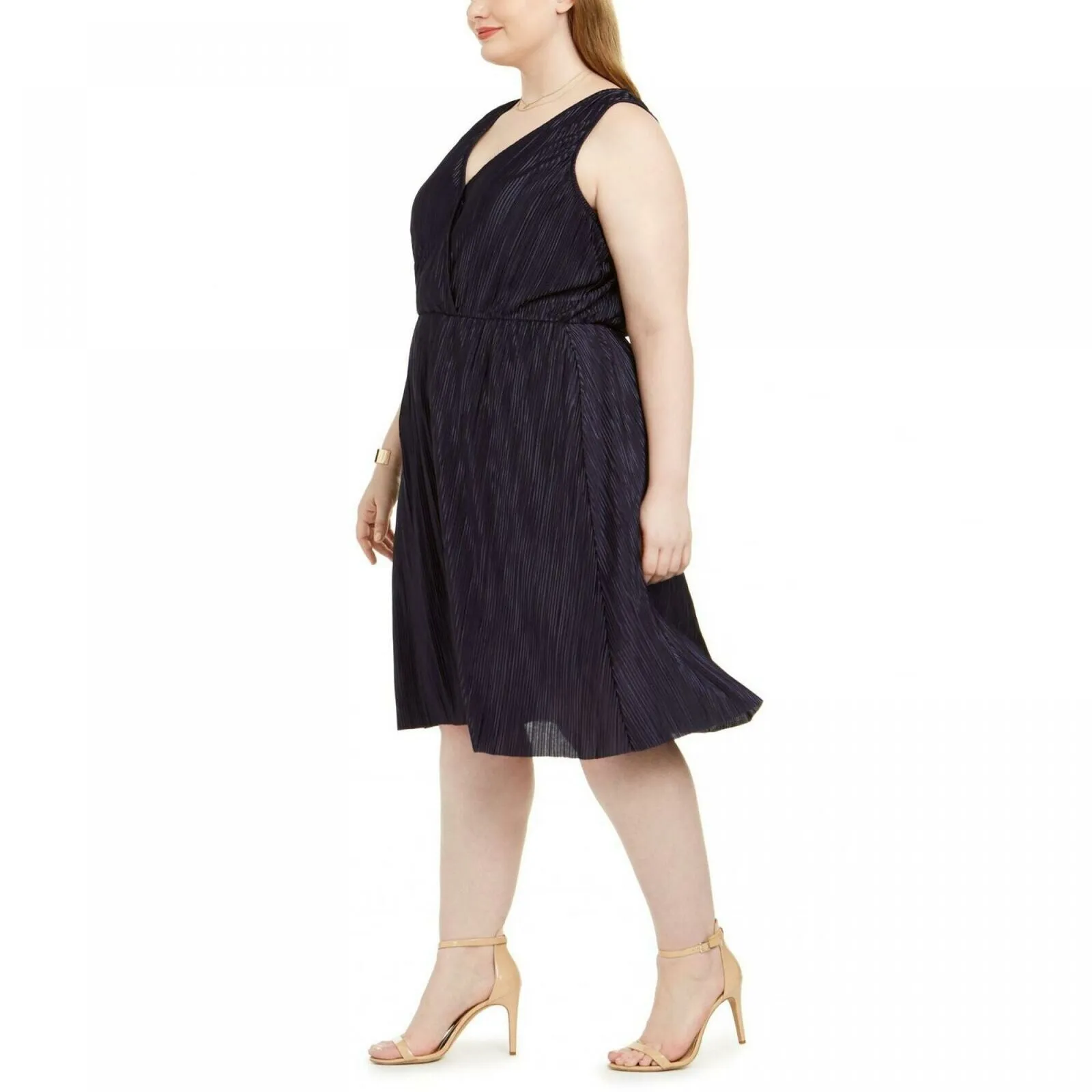 Love Squared Women's Plus Size Trendy Pleated Surplice Dress