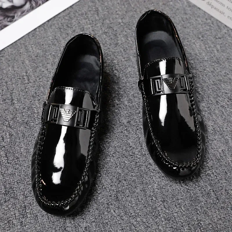 LuxeStride Glänzende Formelle Slipper für Männer