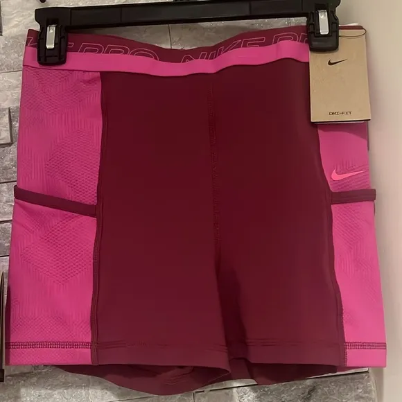 !!New Arrival!! Nike Pro women's matching set