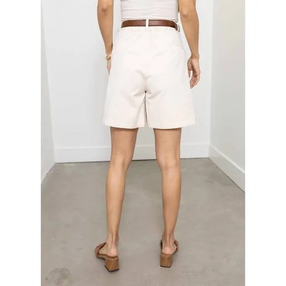 NEW LUCY PARIS clyde pleated shorts in beige