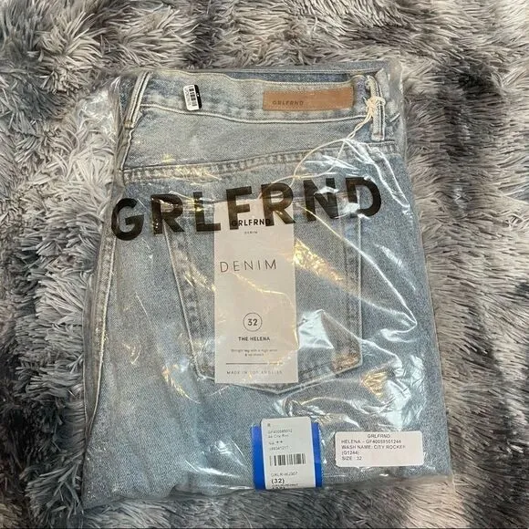 NWT! GRLFRND Denim Helena Jeans In City Rocker - Embroidered Logo, Button Fly