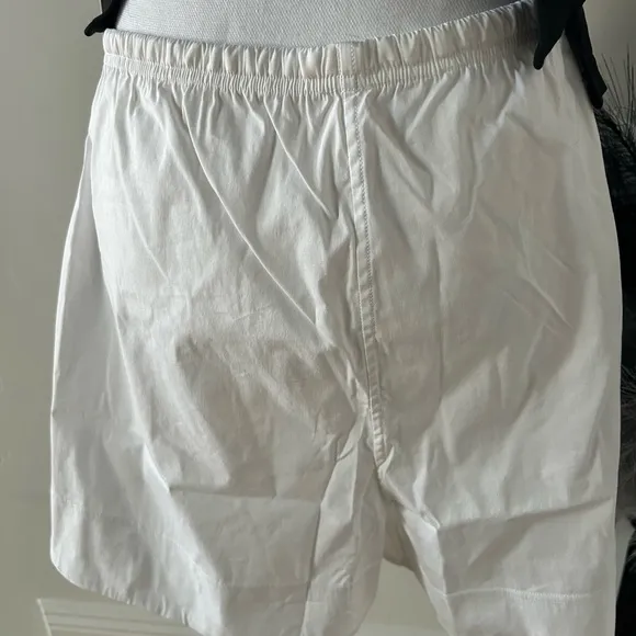 NWT Lululemon Cotton Blend Poplin High Rise Short 4”