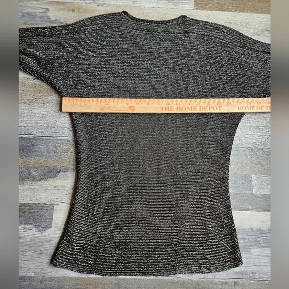 Ralph Lauren Black Label Women's Medium  Metallic Ribbed Knit Sparkly