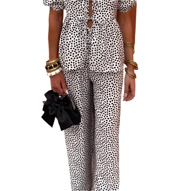 Samantha – Elegant Women's Comfortable Set