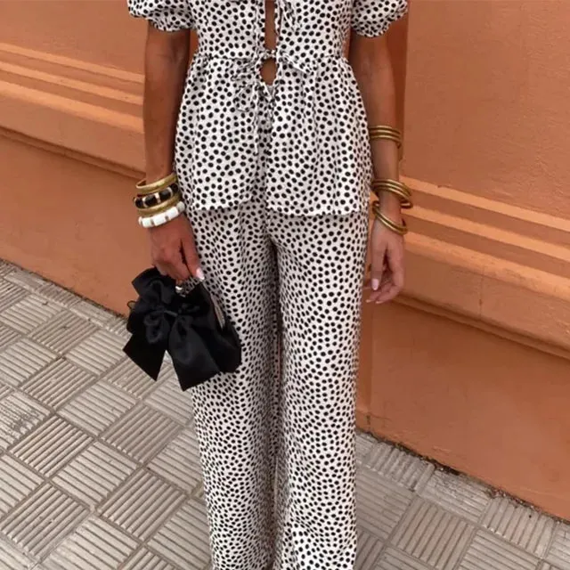 Samantha – Elegant Women's Comfortable Set