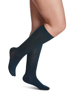 Sigvaris Soft Opaque (Formerly 840 Soft Opaque) Women's Knee High  15-20mmHg-Closed Toe