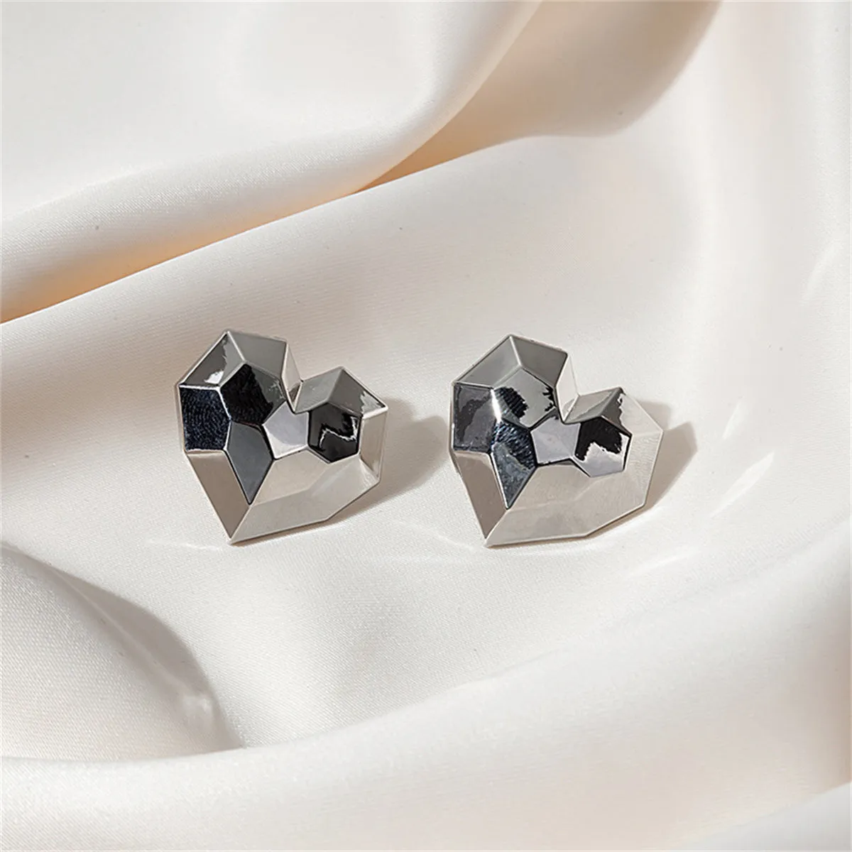 Silver-Plated Hammered Heart Stud Earrings