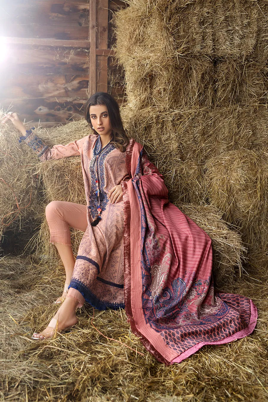 SOBIA NAZIR | AUTUMN/WINTER 2022 | AW22-10A