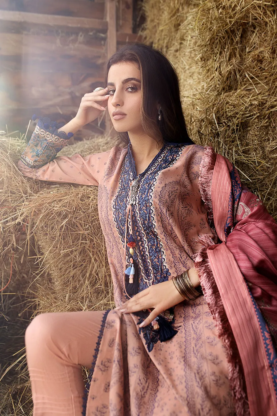 SOBIA NAZIR | AUTUMN/WINTER 2022 | AW22-10A