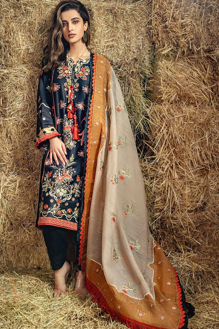 SOBIA NAZIR | AUTUMN/WINTER 2022 | AW22-1A