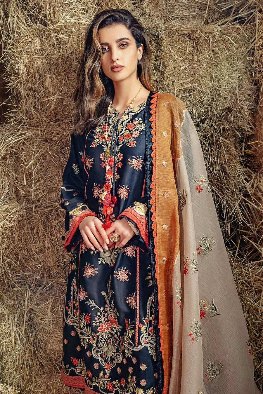 SOBIA NAZIR | AUTUMN/WINTER 2022 | AW22-1A