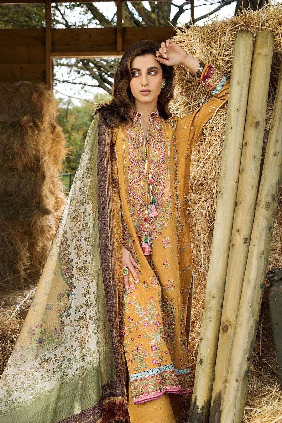 SOBIA NAZIR | AUTUMN/WINTER 2022 | AW22-4B